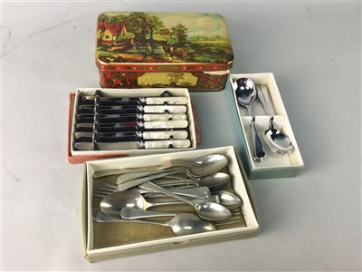 Lot 186 - A LOT OF FLAT WARE AND A WOODEN BOX