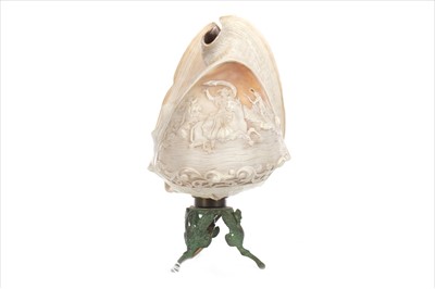 Lot 70 - A LATE 19TH CENTURY CAMEO CONCH SHELL TABLE LAMP