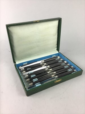 Lot 57 - A SET OF SIX SILVER HANDLED TEA KNIVES AND VARIOUS PLATES WARES