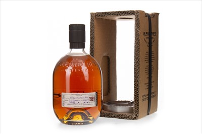 Lot 1084 - GLENROTHES 1989