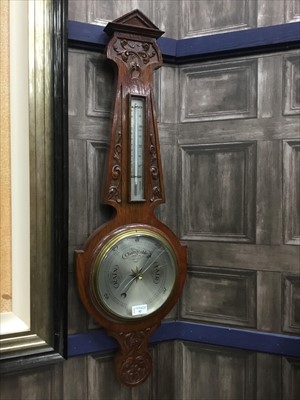 Lot 52 - AN EARLY 20TH CENTURY WHEEL BAROMETER