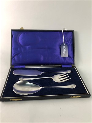 Lot 85 - A LOT OF SILVER AND SILVER PLATED CASED CUTLERY