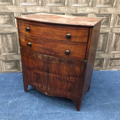 Lot 251 - A 19TH CENTURY MAHOGANY BOWFRONT COMMODE CHEST