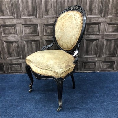 Lot 252 - A DRAWING ROOM SETTEE AND A CARVED DRAWING ROOM CHAIR
