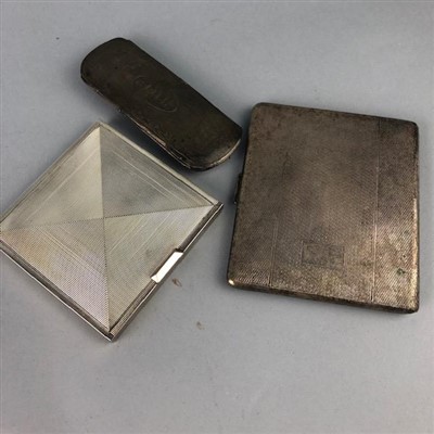 Lot 255 - A SILVER ENGINE TURNED SQUARE COMPACT, A CIGARETTE CASE AND A SPECTACLE CASE