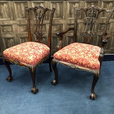 Lot 289 - A SET OF EIGHT MAHOGANY DINING CHAIRS OF GEORGE III DESIGN