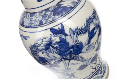 Lot 1062 - A CHINESE BLUE AND WHITE VASE WITH COVER