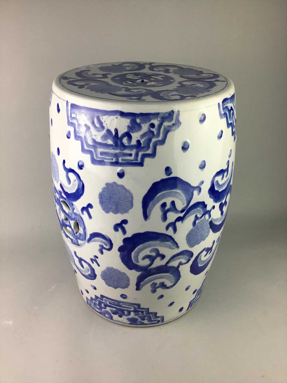 Lot 154 - A CHINESE CERAMIC DRUM