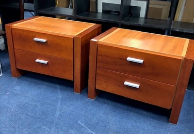 Lot 155 - A PAIR OF MODERN BEDSIDE CHESTS AND AN OCCASIONAL TABLE