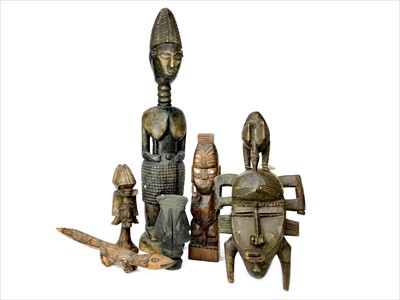 Lot 1043 - A LOT OF AFRICAN WOODEN ITEMS