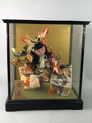 Lot 371 - A JAPANESE DOLL