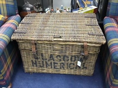 Lot 404 - A LARGE WICKER HAMPER