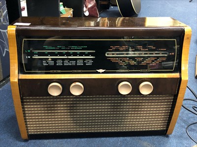 Lot 436 - A VINTAGE KB RADIO