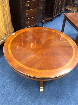 Lot 553 - A MAHOGANY CIRCULAR COFFEE TABLE AND A MAHOGANY OCCASIONAL TABLE