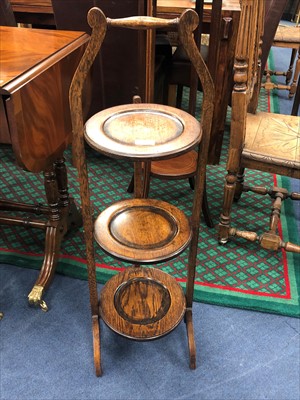 Lot 412A - AN EARLY 20TH CENTURY THREE TIER CAKE STAND