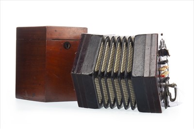 Lot 1143 - AN EARLY 20TH CENTURY CONCERTINA