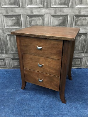 Lot 263 - A LOT OF TWO MODERN BEDSIDE CHESTS