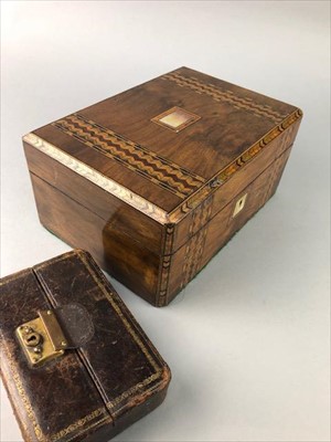 Lot 146 - A 19TH CENTURY PARQUETRY INLAID CASKET AND COSTUME JEWELLERY