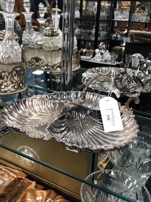 Lot 190 - A LOT OF SILVER PLATED WARE