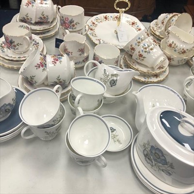 Lot 112 - A SUSIE COOPER PART DINNER SERVICE AND OTHER TEA SERVICES