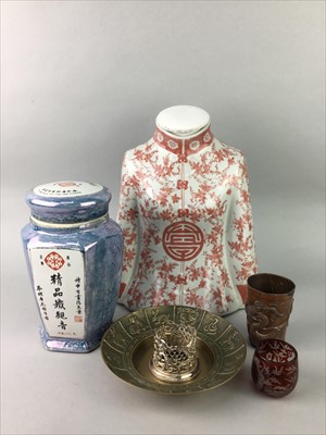 Lot 80 - A LOT OF CHINESE CERAMICS AND OTHER ITEMS