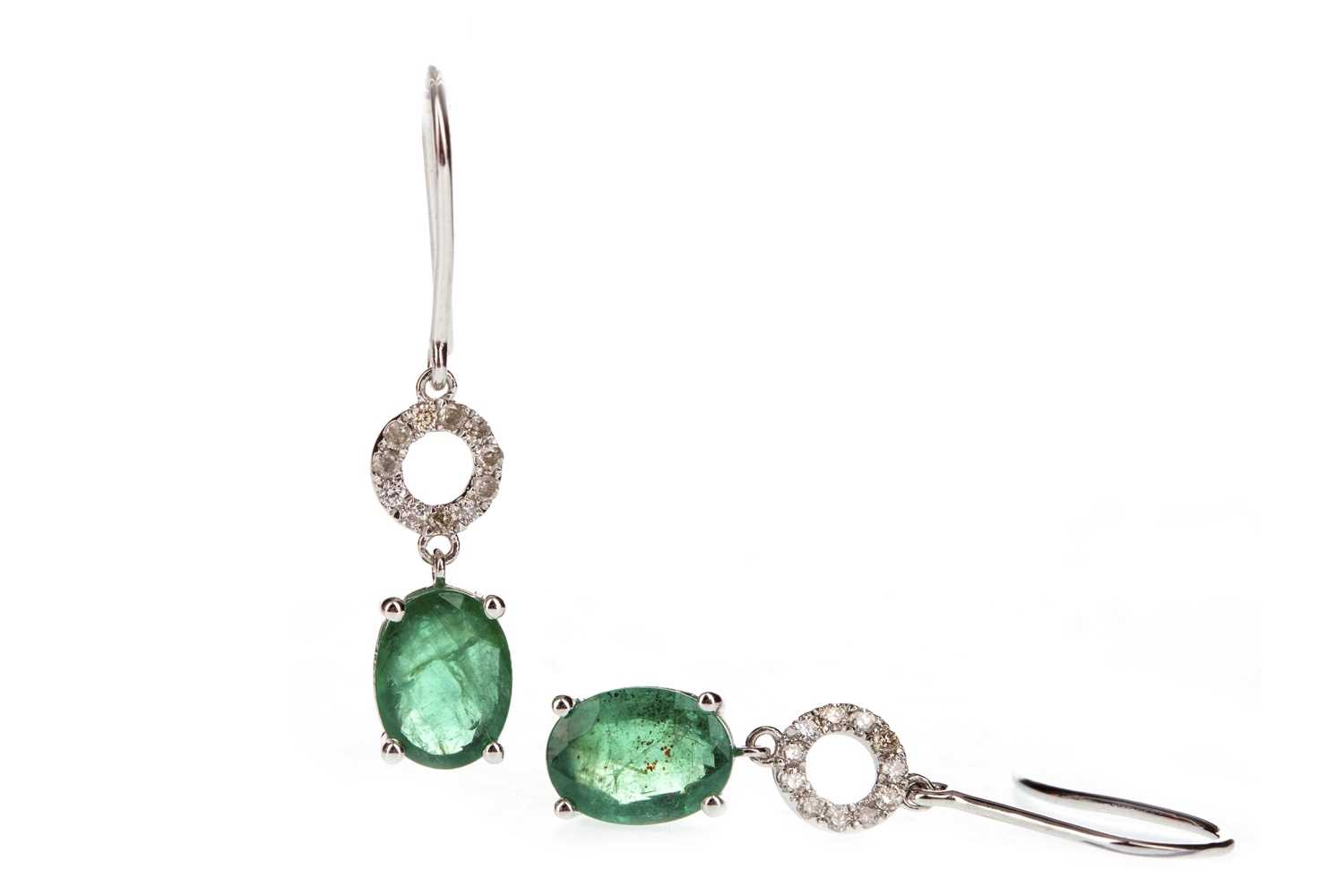 Lot 289 - A PAIR OF EMERALD AND DIAMOND EARRINGS