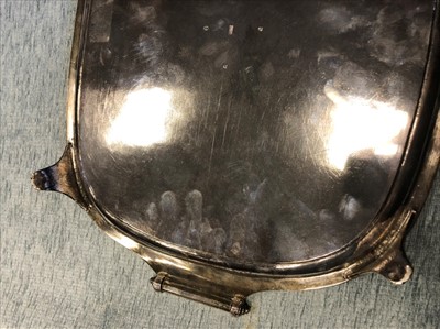 Lot 892 - A GEORGE III SILVER TRAY