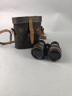 Lot 8 - A FISHERMAN'S ANEROID BAROMETER AND A PAIR OF FIELD GLASSES