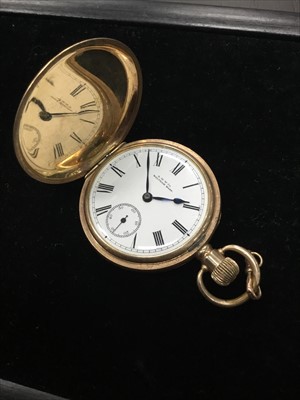 Lot 104 - A WALTHAM GOLD PLATED FULL HUNTER POCKET WATCH