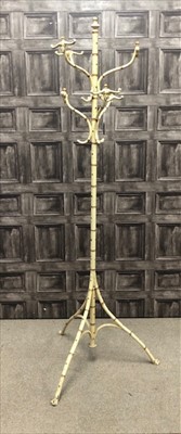 Lot 407 - A PAINTED WROUGHT IRON HAT AND COAT STAND