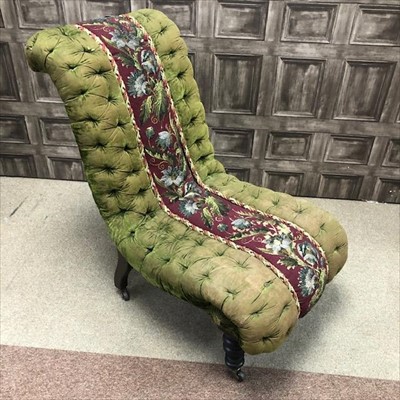 Lot 412 - A VICTORIAN DRAWING ROOM CHAIR