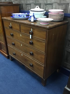 Lot 423 - A 19TH CENTURY MAHOGANY CHEST OF DRAWERS