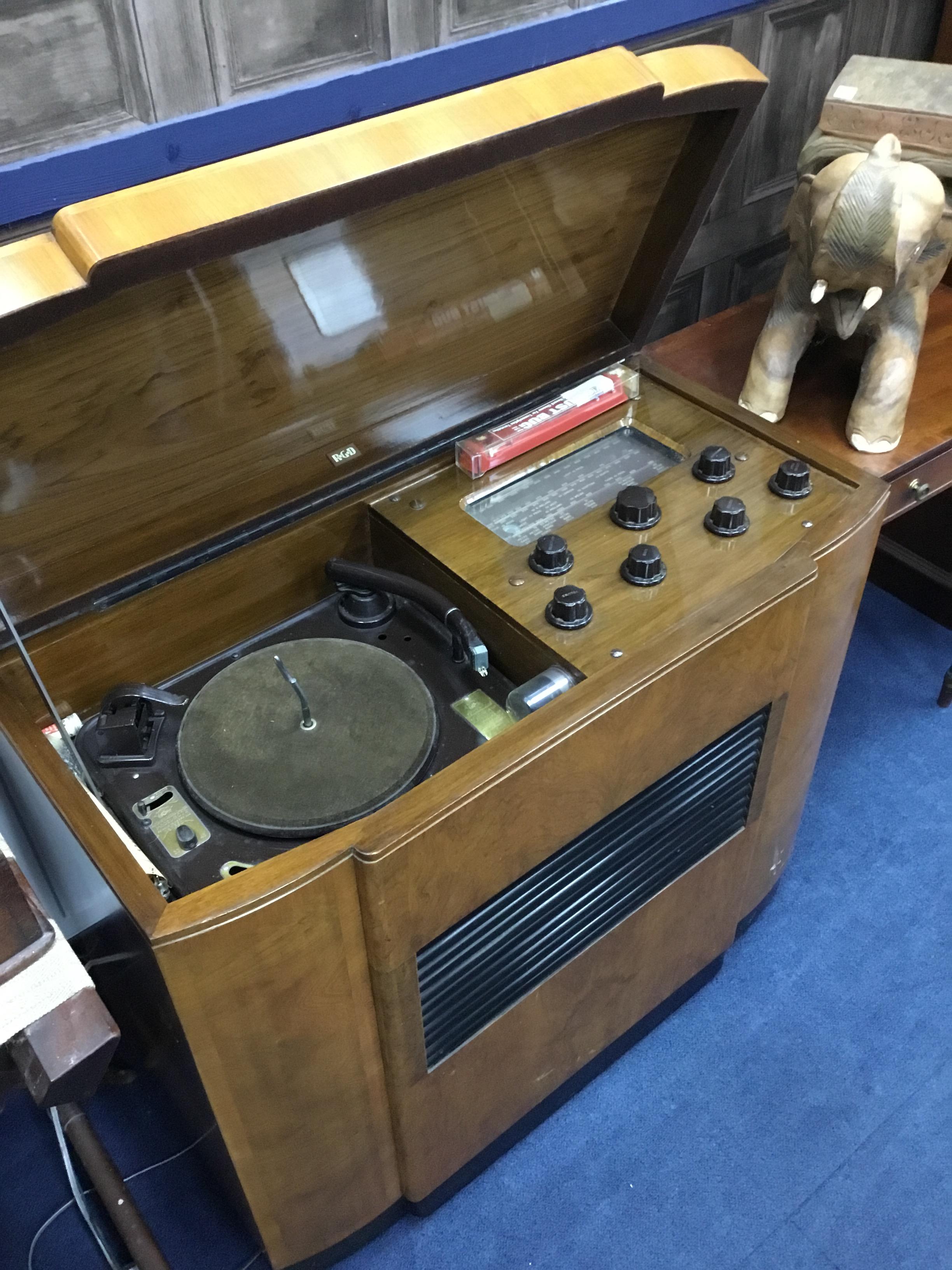 Lot 460 - A GARRARD RC72 RADIOGRAM