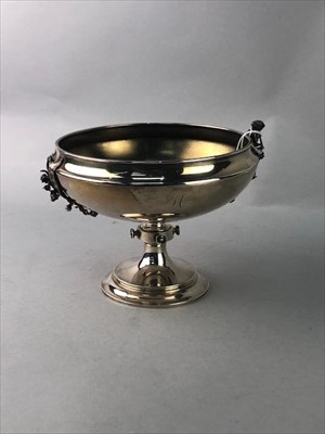 Lot 466 - A STERLING SILVER CIRCULAR FOOTED BOWL