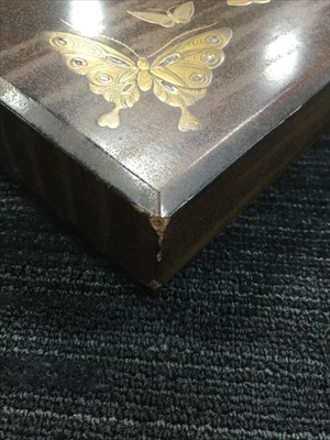Lot 1012 - A JAPANESE LACQUERED BOX