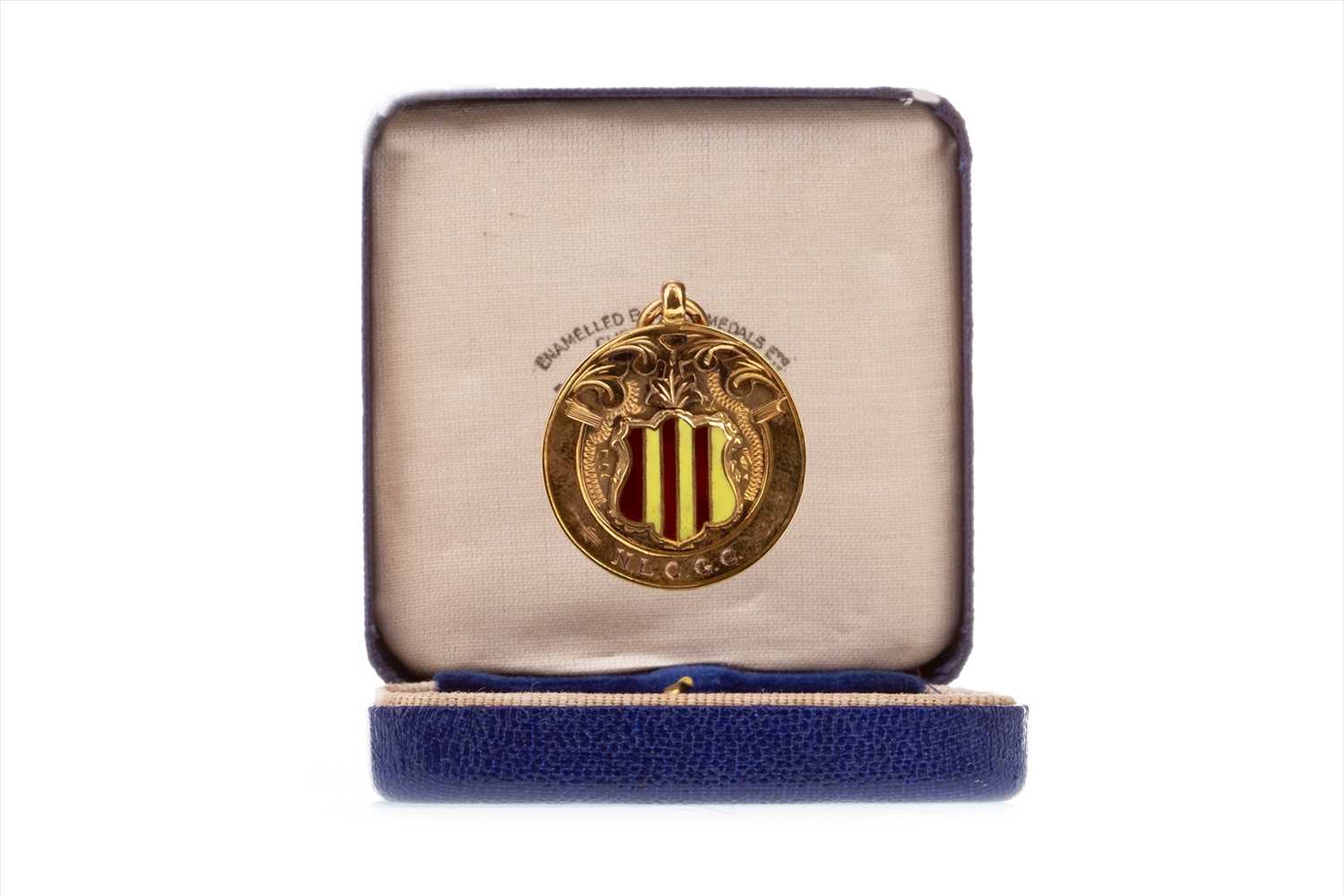 Lot 1727 - A NORTHUMBERLAND LADIES COUNTY GOLF ASSOCIATION GOLD MEDAL 1938