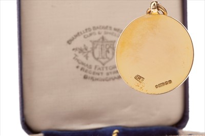 Lot 1727 - A NORTHUMBERLAND LADIES COUNTY GOLF ASSOCIATION GOLD MEDAL 1938
