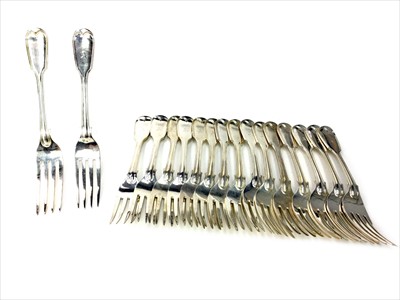 Lot 958 - A SET OF SEVENTEEN VICTORIAN SILVER TABLE FORKS