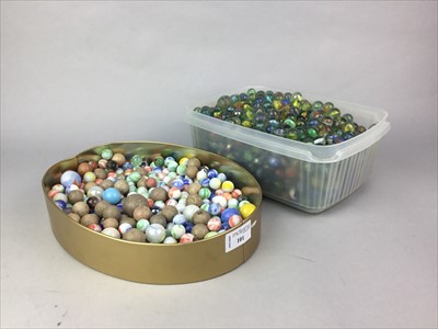 Lot 101 - A LOT OF MARBLES