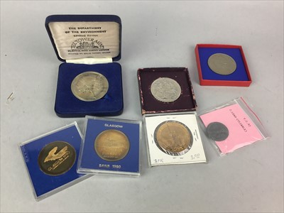 Lot 117 - A LOT OF EARLY 20TH CENTURY COINS AND TRANSPORT TOKENS