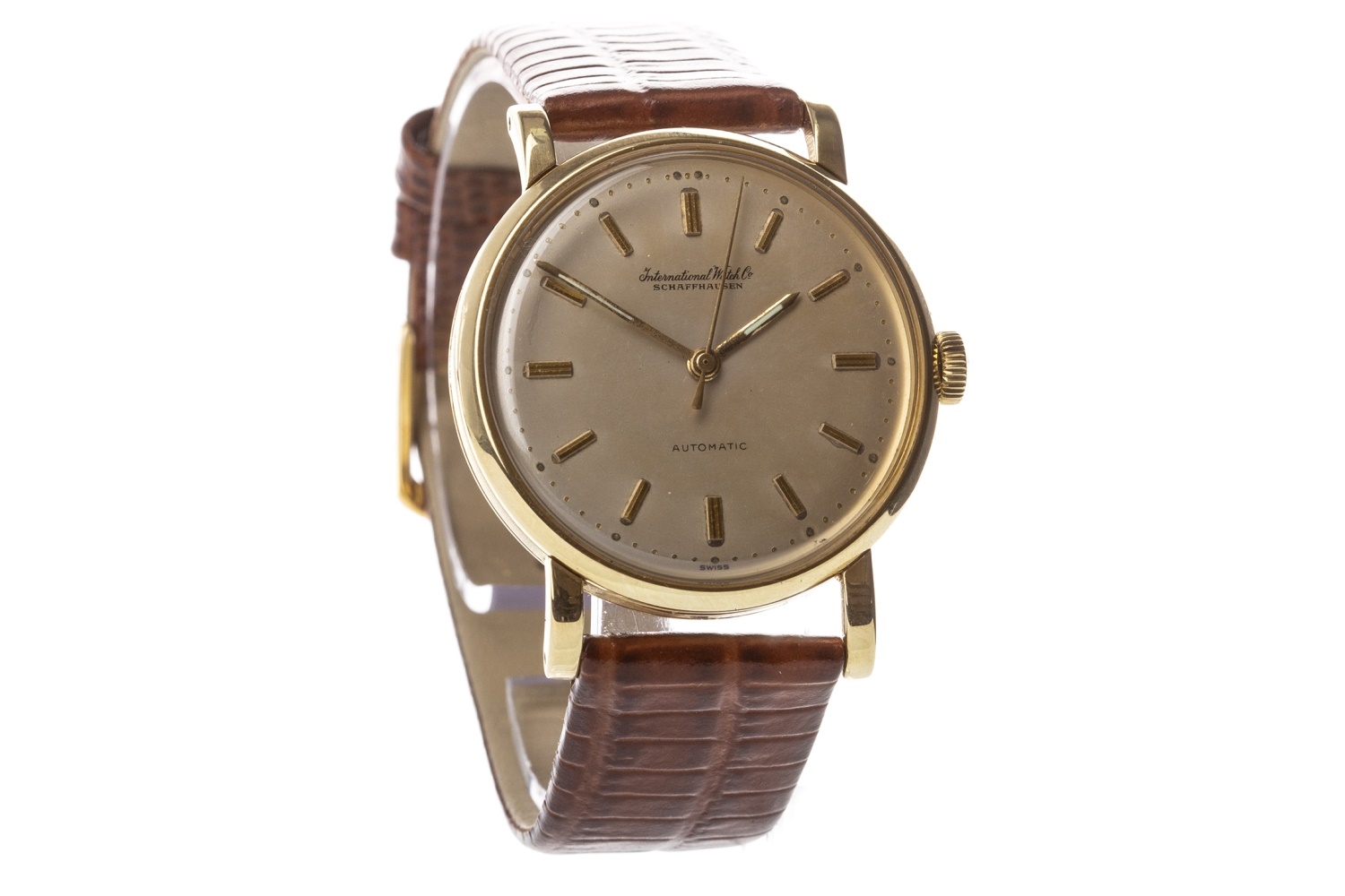 Lot 806 - AN INTERNATIONAL WATCH CO SCHAFFHAUSEN GOLD