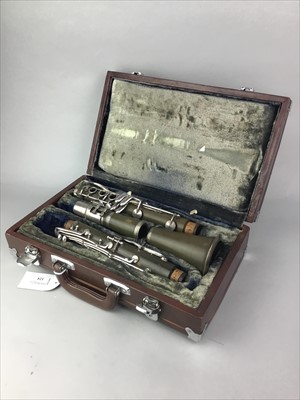 Lot 124 - A CLARINET BY LARK