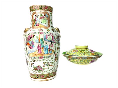 Lot 1006 - A CHINESE FAMILLE ROSE VASE AND A LIDDED BOWL