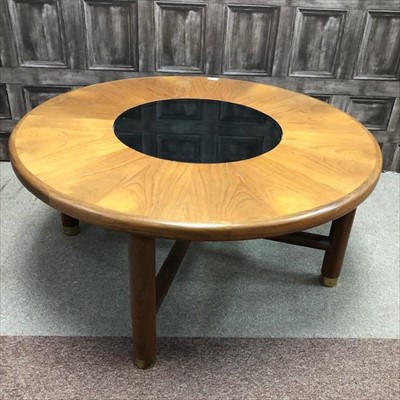 Lot 299 - A RETRO TEAK CIRCULAR COFFEE TABLE