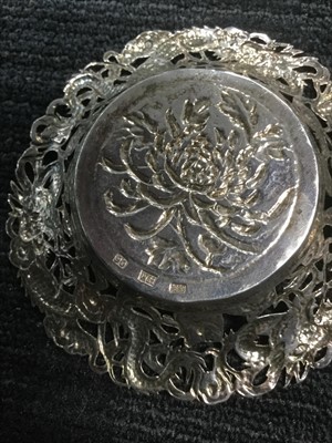 Lot 1148 - A CHINESE SILVER DISH