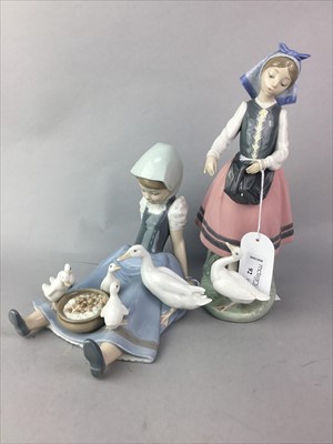 Lot 92 - A LOT OF TWO LLADRO FIGURES OF GIRLS WITH GEESE