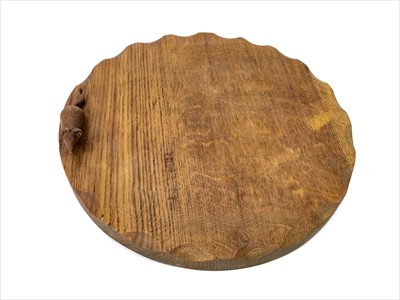 Lot 379 - A CARVED WOOD CIRCULAR TRAY WITH MOUSE DECORATION