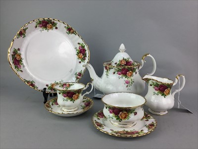 Lot 64 - A ROYAL ALBERT 'OLD COUNTRY ROSES' PART TEA SERVICE