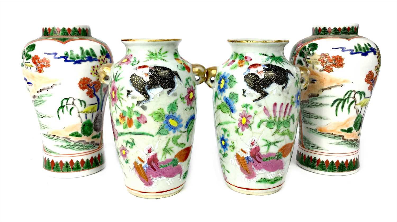 Lot 995 - A PAIR OF EARLY 20TH CENTURY FAMILLE ROSE VASES