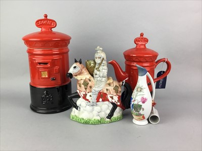 Lot 273 - A COLLECTION OF NOVELTY CERAMIC TEAPOTS